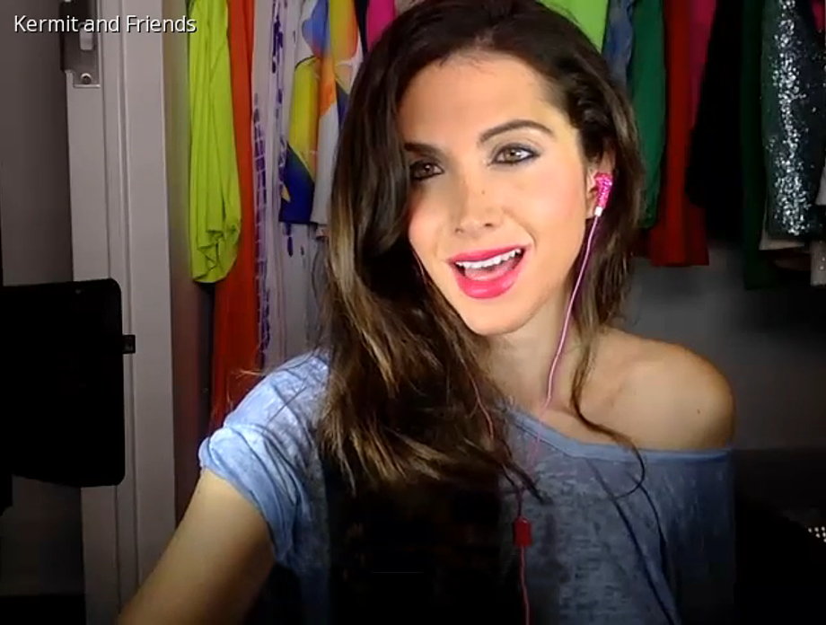 Elisa on Cam